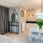 El Apartments - Orion